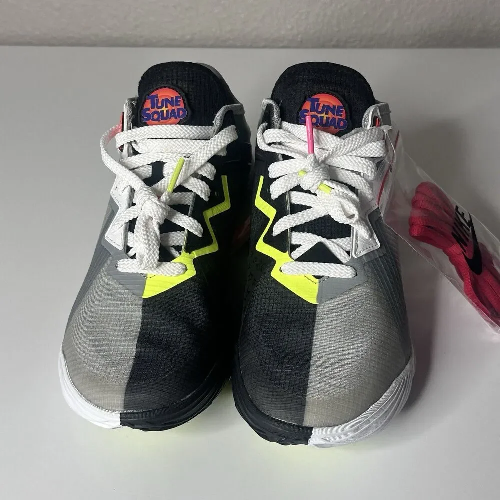 Nike LeBron React 18 Bugs vs Marvin Light Smoke Grey Brand New Boys 5